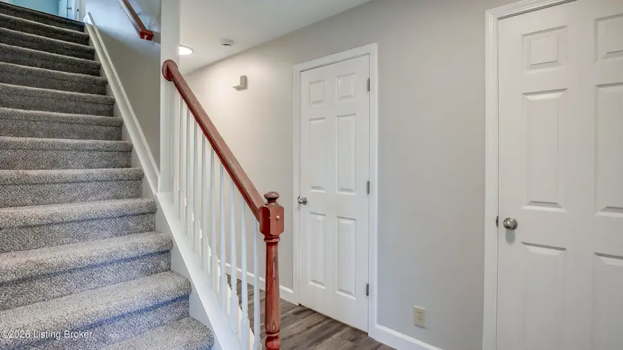 15420 Beckley Hills Dr, Louisville, KY 40245 - #3
