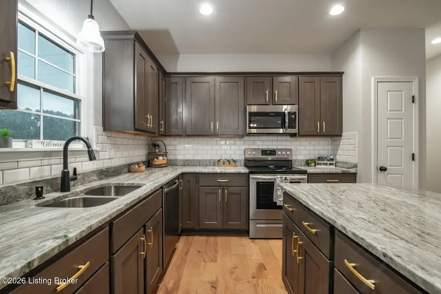 1576 Stringer Ln, Mount Washington, KY 40047 - #3