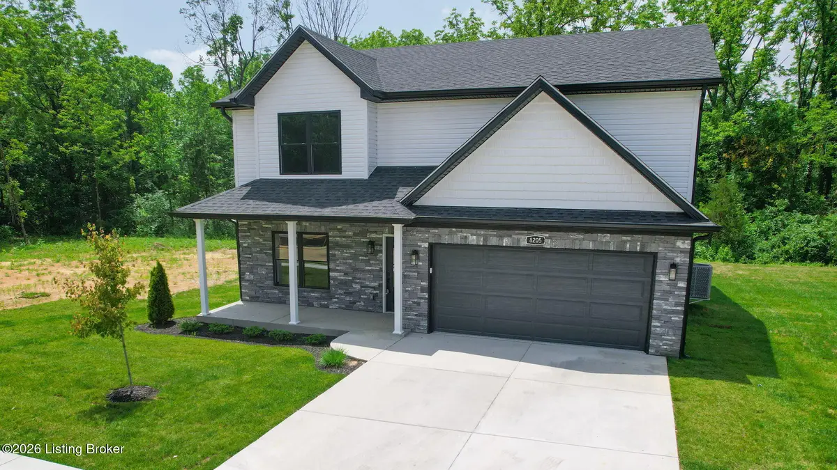 8205 Roseborough Rd, Louisville, KY 40228 - #1