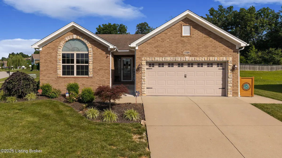 11509 Creek Brook Dr, Louisville, KY 40229 - #1