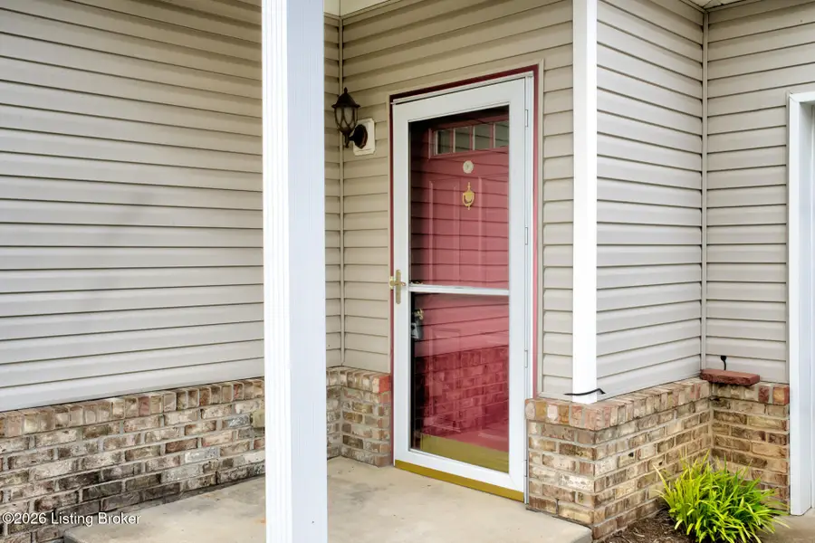 5124 Southern Charm Ln, Louisville, KY 40219 - #3