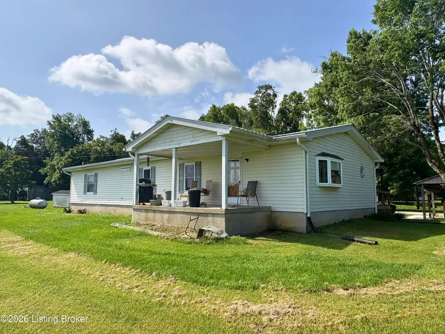 390 Kinder Ln, Shepherdsville, KY 40165 - #2