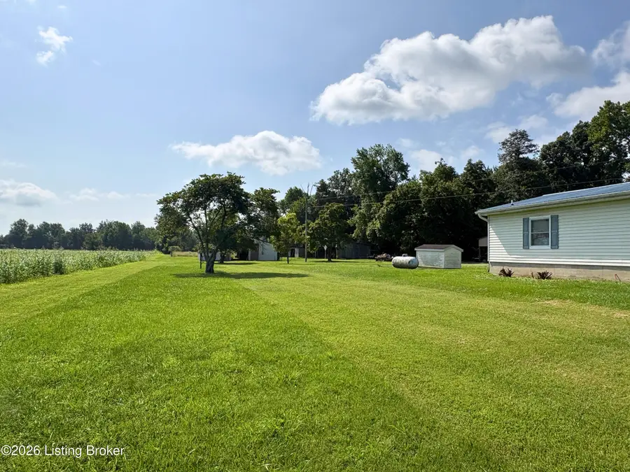 390 Kinder Ln, Shepherdsville, KY 40165 - #3