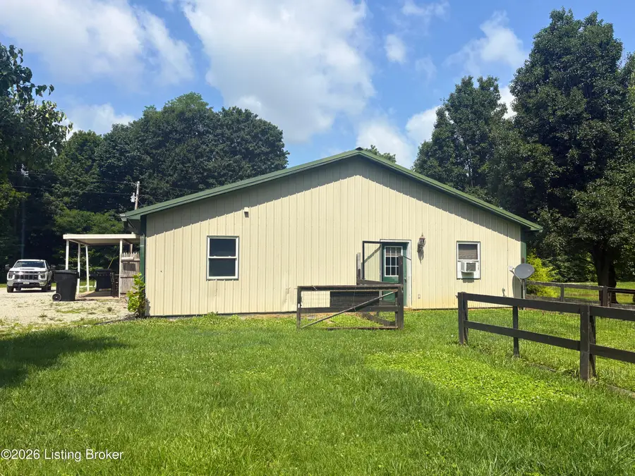 394 Kinder Ln, Shepherdsville, KY 40165 - #2