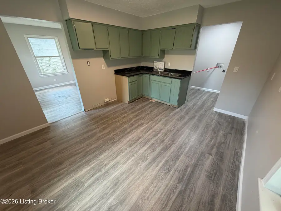 100 Boston Ct, Louisville, KY 40212 - #3