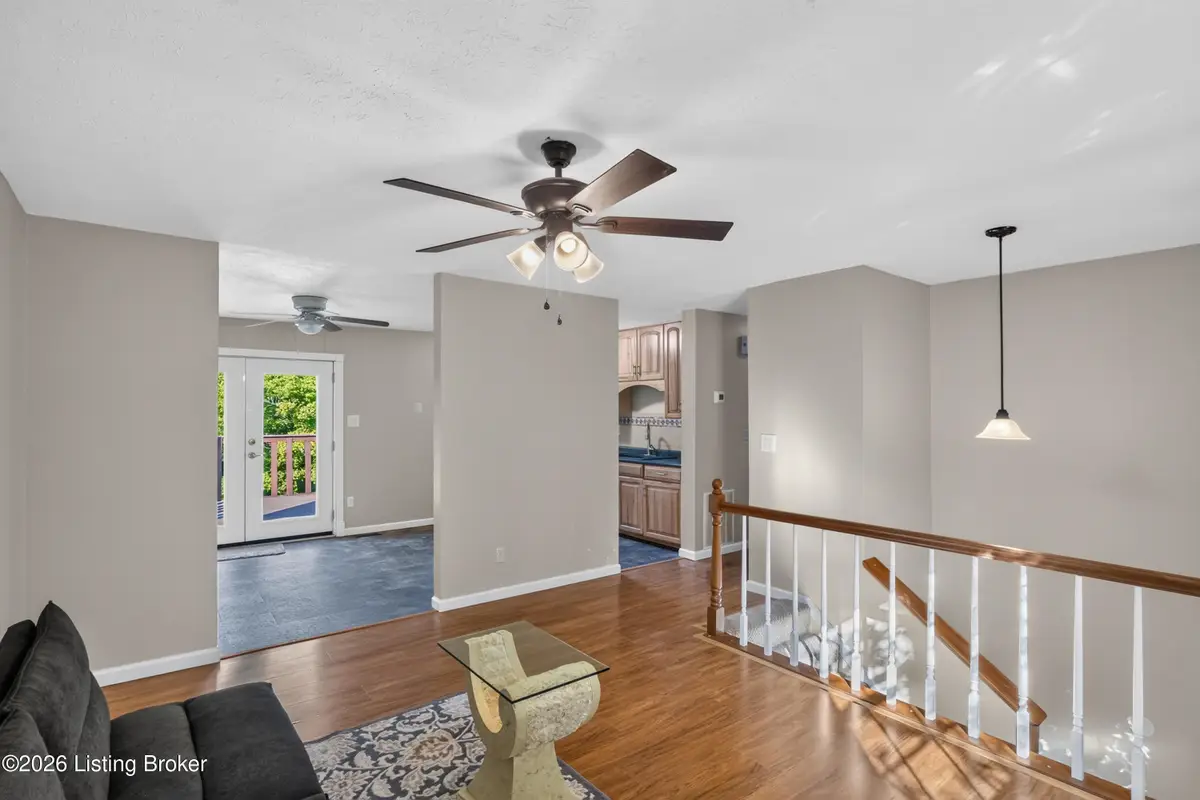 4601 Logby Pl, Louisville, KY 40272 - #1