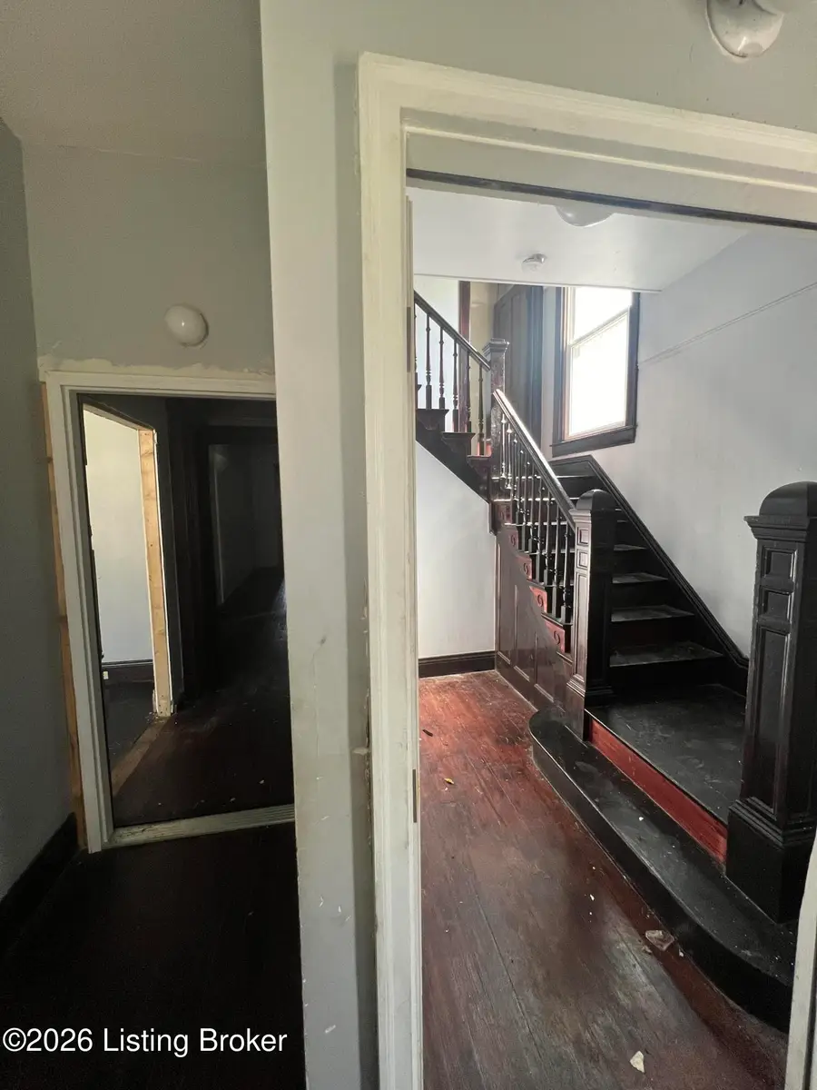 321 N 35th St, Louisville, KY 40212 - #2