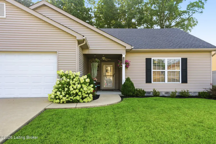 9225 River Trail Dr, Louisville, KY 40229 - #2