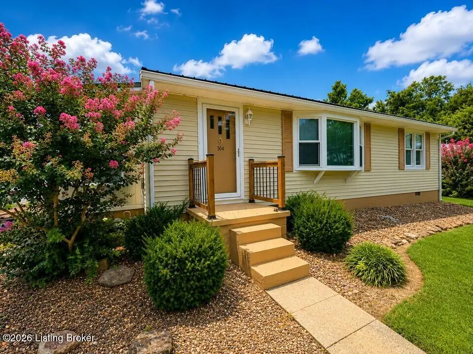 304 Chester St, Leitchfield, KY 42754 - #1
