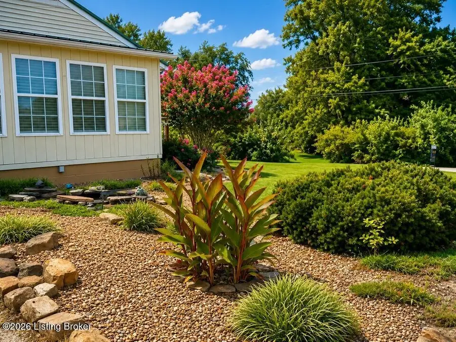 304 Chester St, Leitchfield, KY 42754 - #3