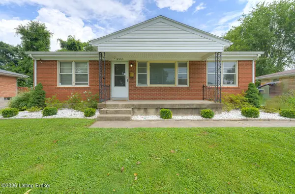 9306 Ponder Ln, Louisville, KY 40272