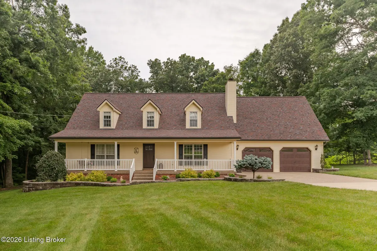 272 Red Cardinal Dr, Mount Washington, KY 40047 - #1