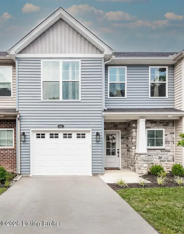 402 Railway Dr, Lyndon, KY 40222