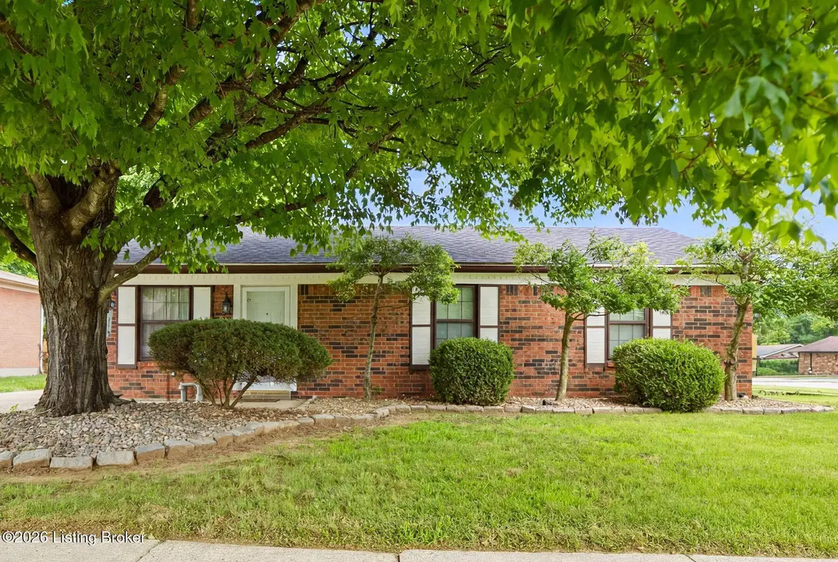 6017 Crossbeak Ct, Louisville, KY 40229 - #1