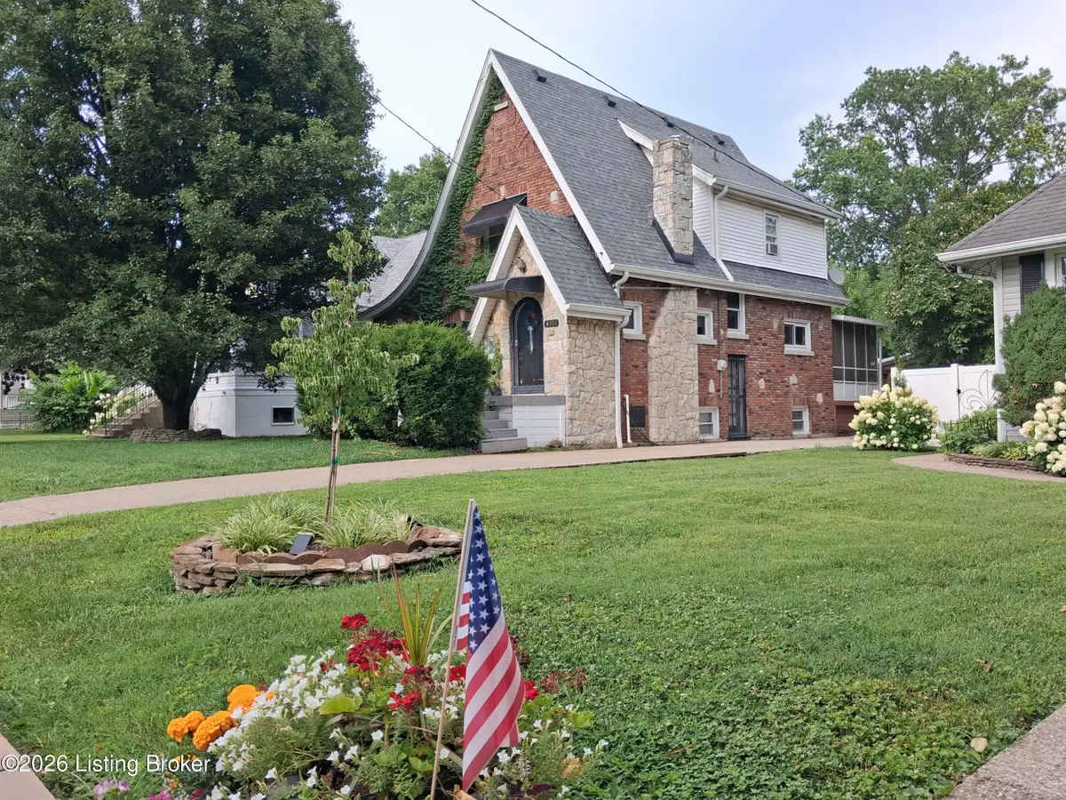 4511 Southcrest Dr, Louisville, KY 40215 - #1