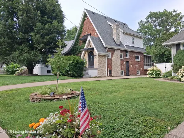 4511 Southcrest Dr, Louisville, KY 40215
