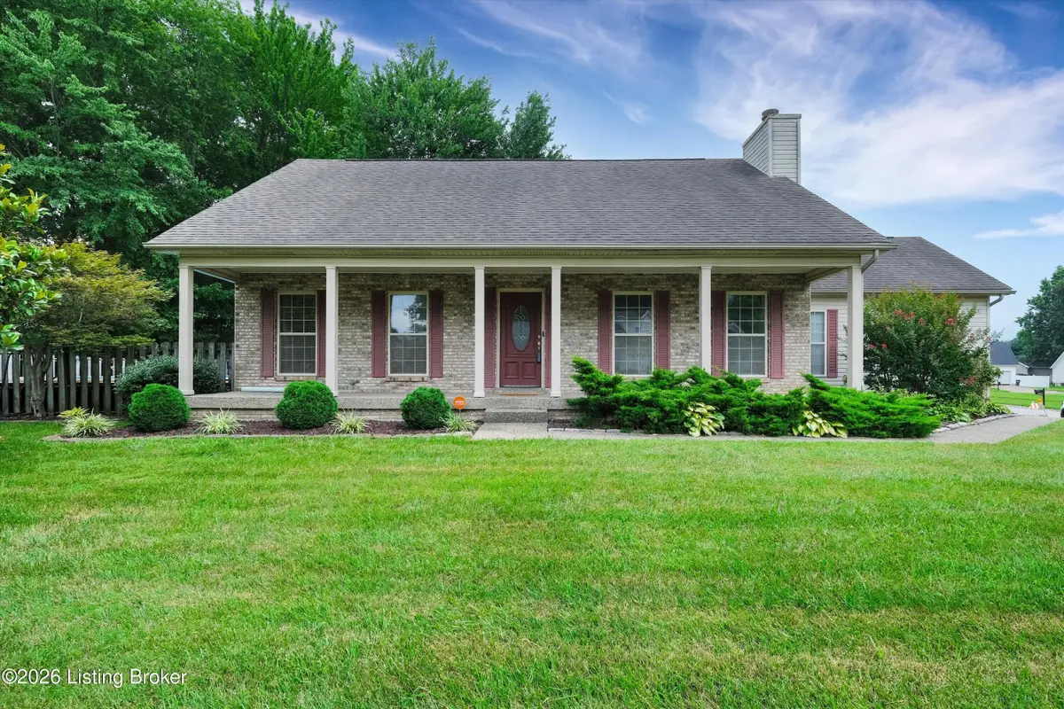 5514 Woodcross Pl, Louisville, KY 40229 - #1