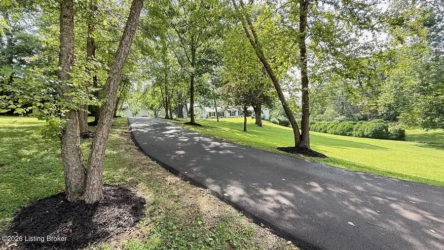702 Dorsey Ln, Louisville, KY 40223 - #2
