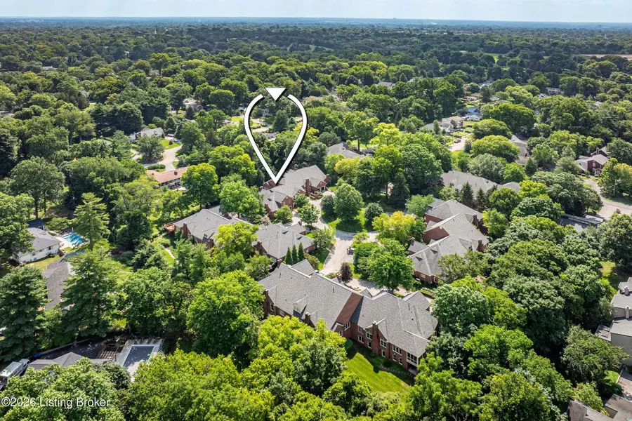 407 Wynfield Close Ct, Louisville, KY 40206 - #2