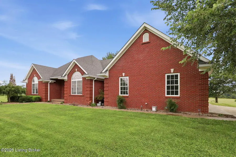 9671 Bloomfield Rd, Bloomfield, KY 40008 - #3