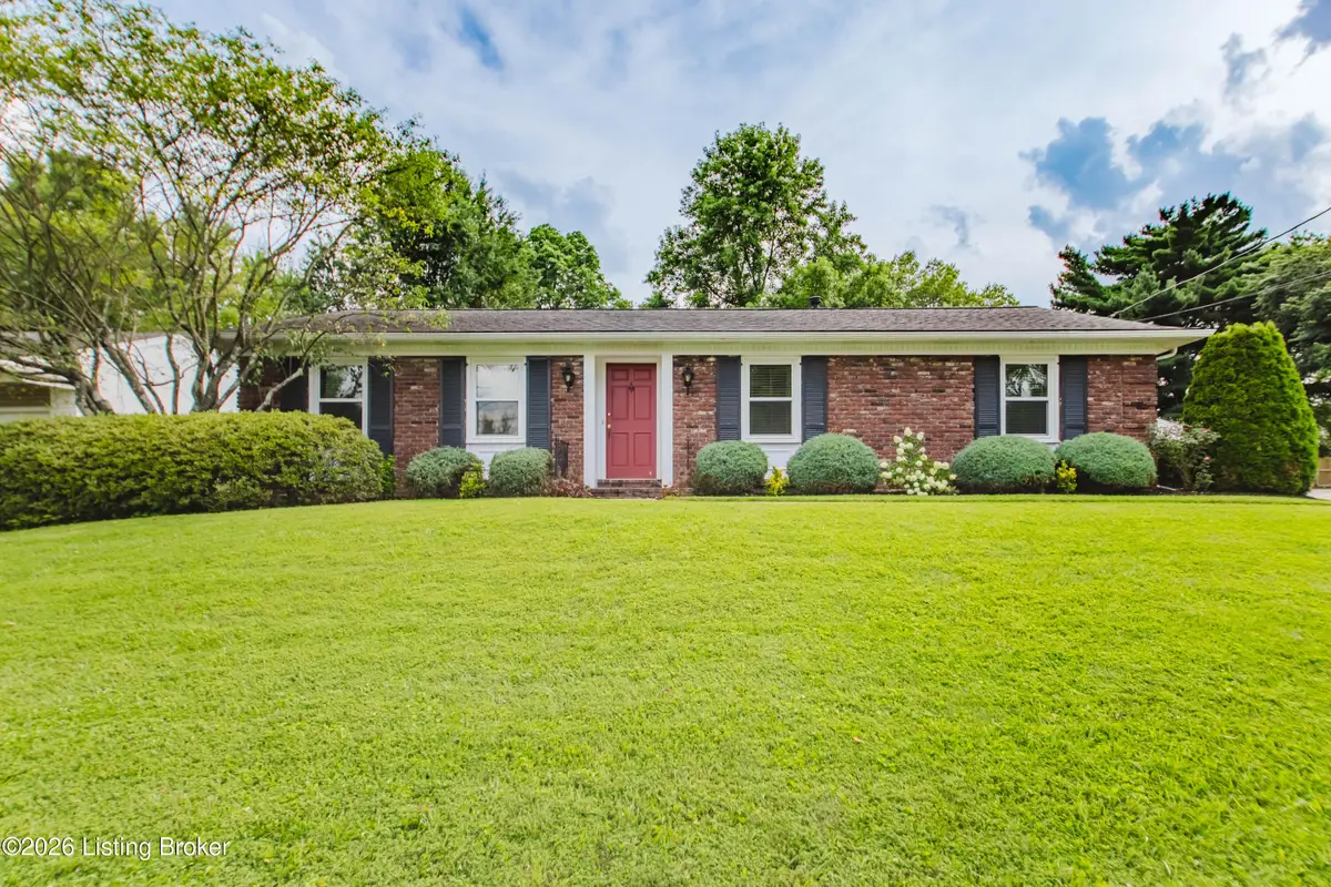 1704 Ormsby Ln, Louisville, KY 40222 - #1