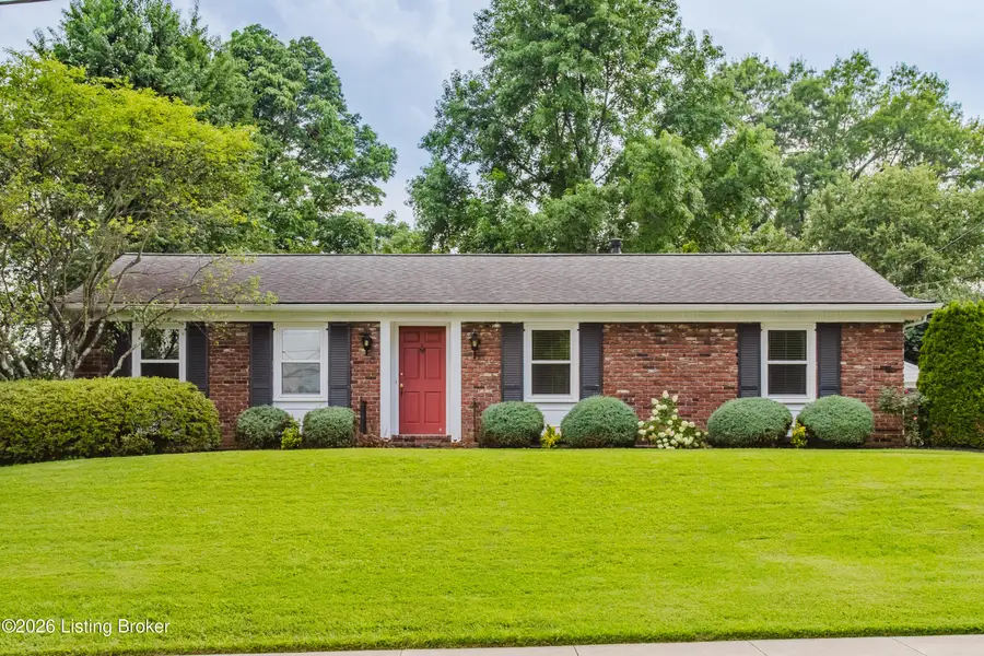 1704 Ormsby Ln, Louisville, KY 40222 - #2