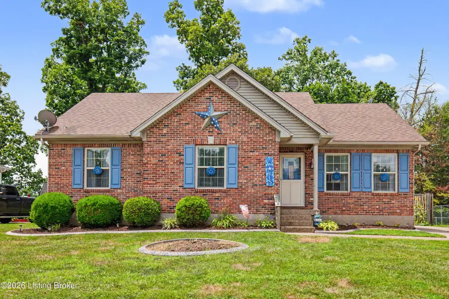 585 River Oaks Dr, Shepherdsville, KY 40165 - #2