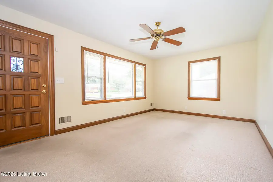8606 Denise Dr, Louisville, KY 40219 - #2