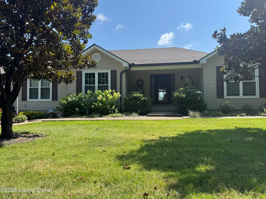 1308 Chapeze Ln, Shepherdsville, KY 40165 - #2