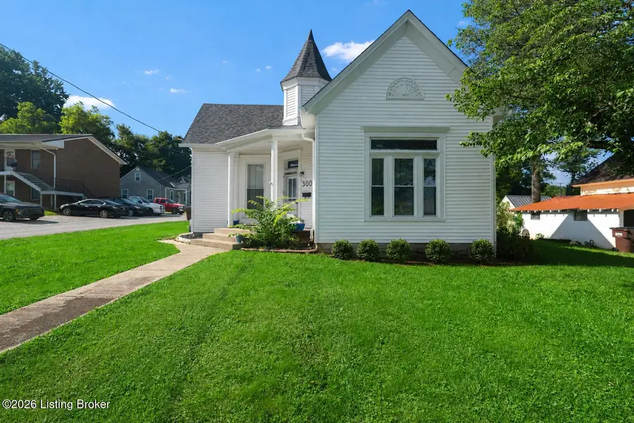 300 W Main St, Hodgenville, KY 42748 - #3