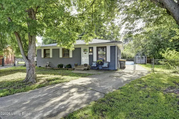 5405 Thunder Ct, Louisville, KY 40272