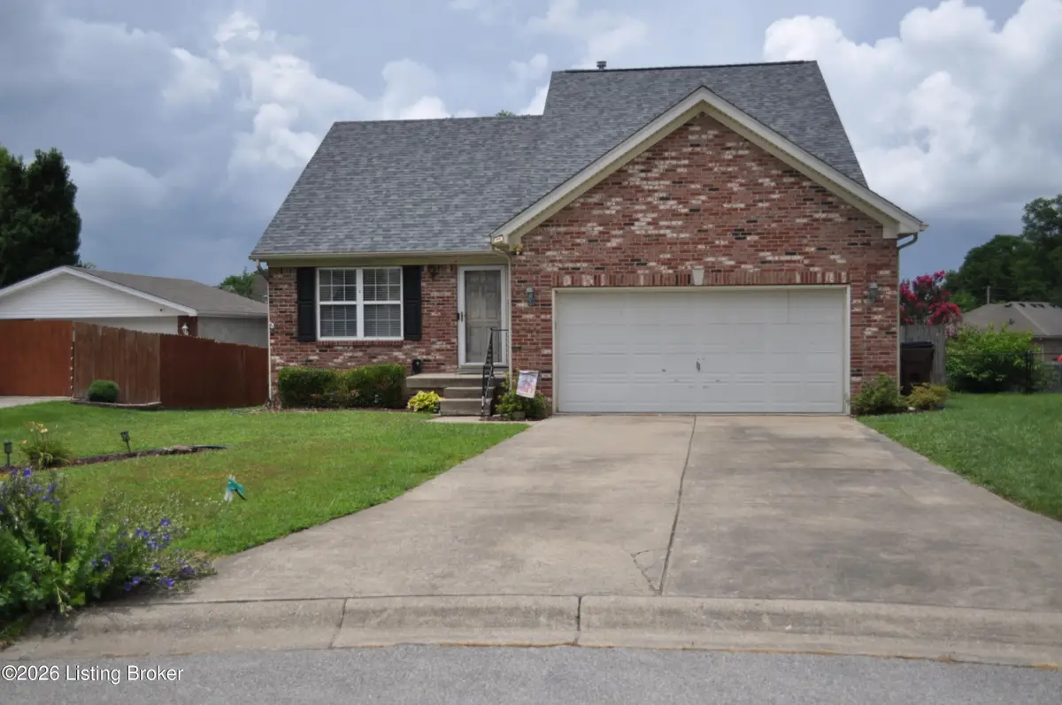 11304 Sullivan Ct, Louisville, KY 40229 - #1