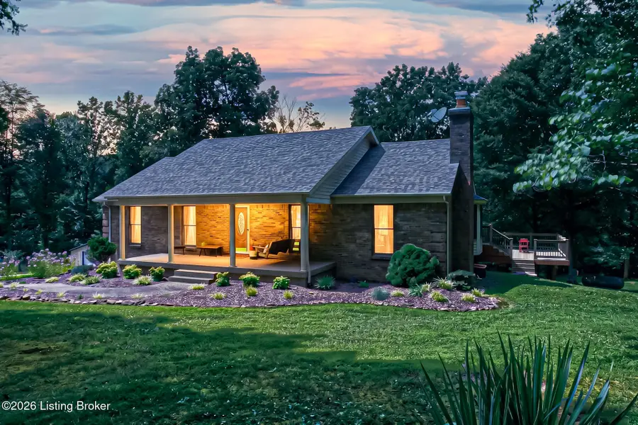 804 E Pioneer Dr, Lebanon Junction, KY 40150 - #2
