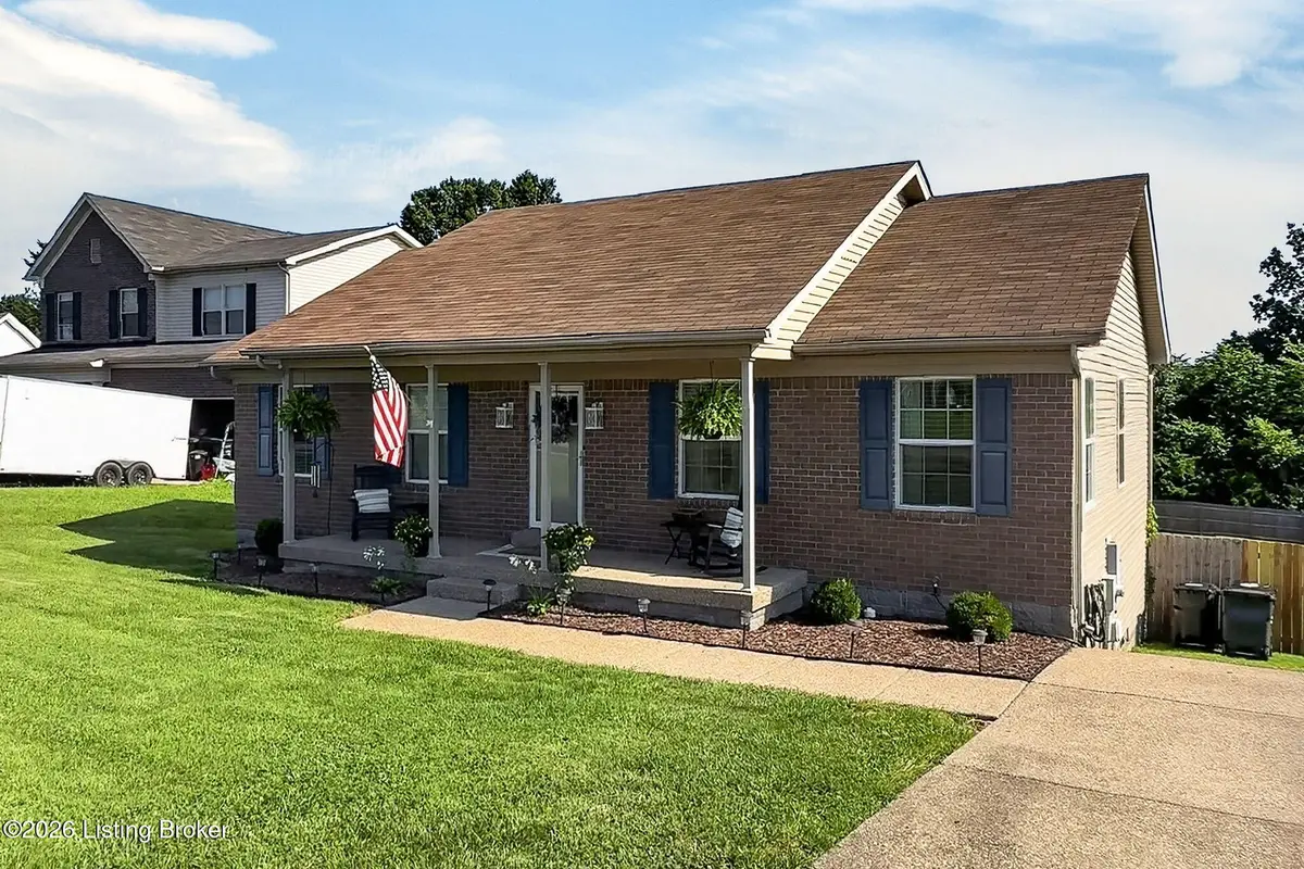 374 Gentry Crossings Blvd, Mount Washington, KY 40047 - #1