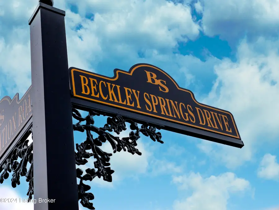 15107 Beckley Spgs Dr, Louisville, KY 40245 - #2