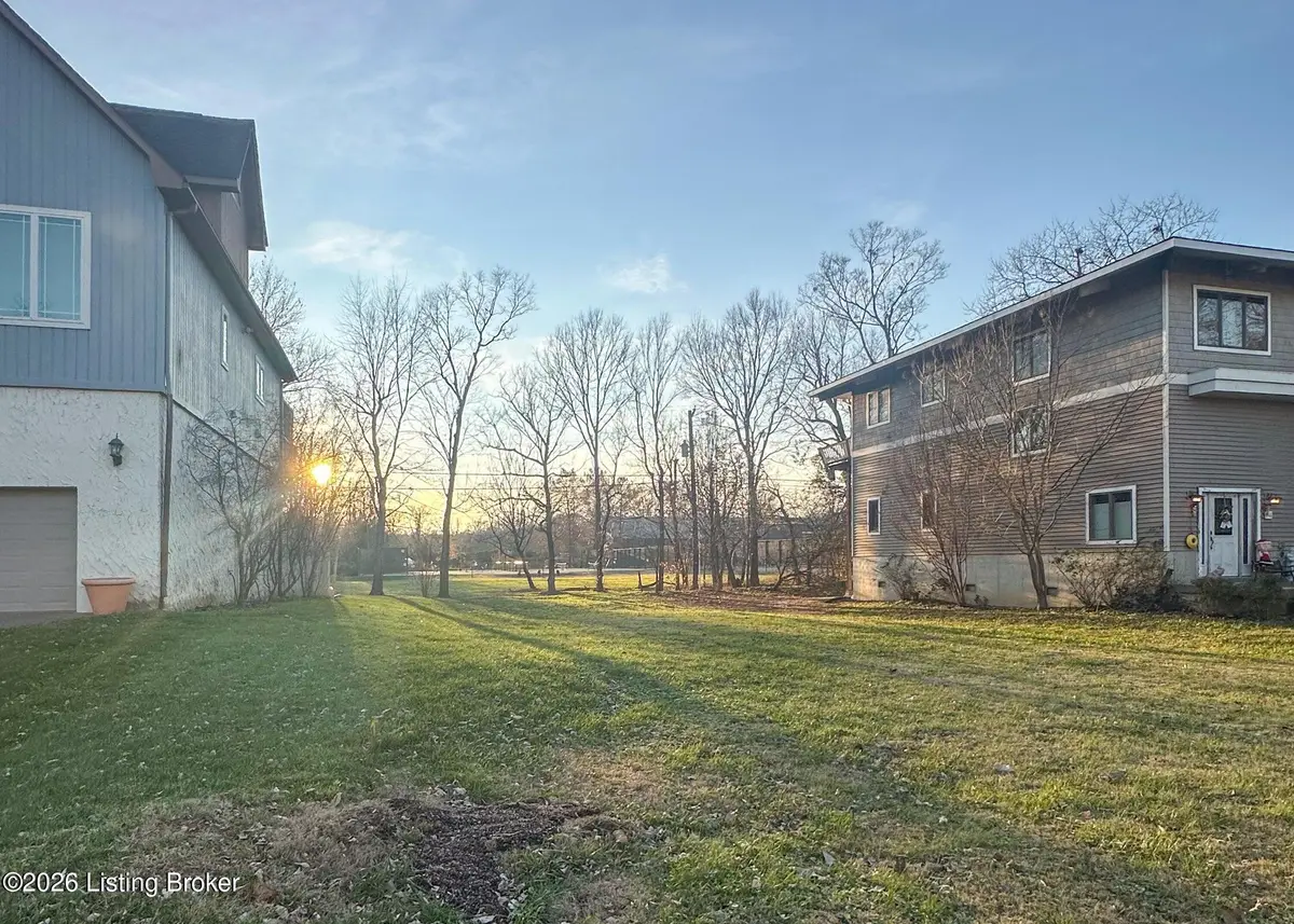914 W Riverside Dr, Louisville, KY 40207 - #1