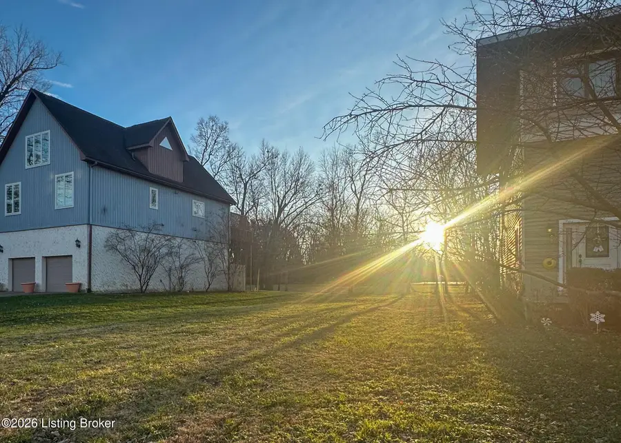 914 W Riverside Dr, Louisville, KY 40207 - #2
