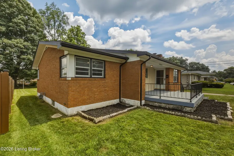 4105 Burrell Dr, Louisville, KY 40216 - #3