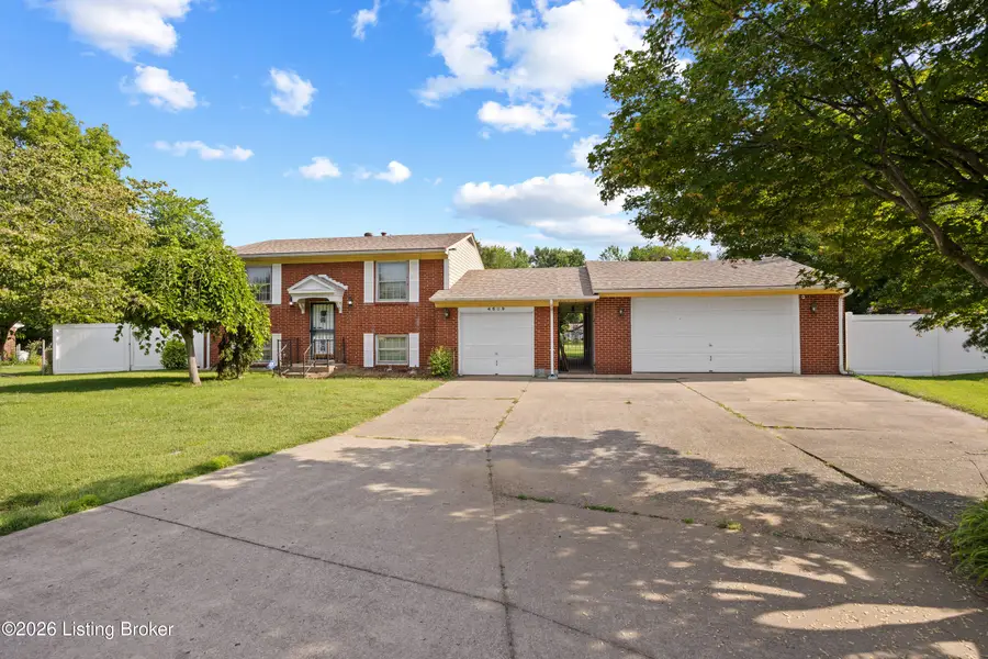 4609 Linger Ct, Louisville, KY 40272 - #2