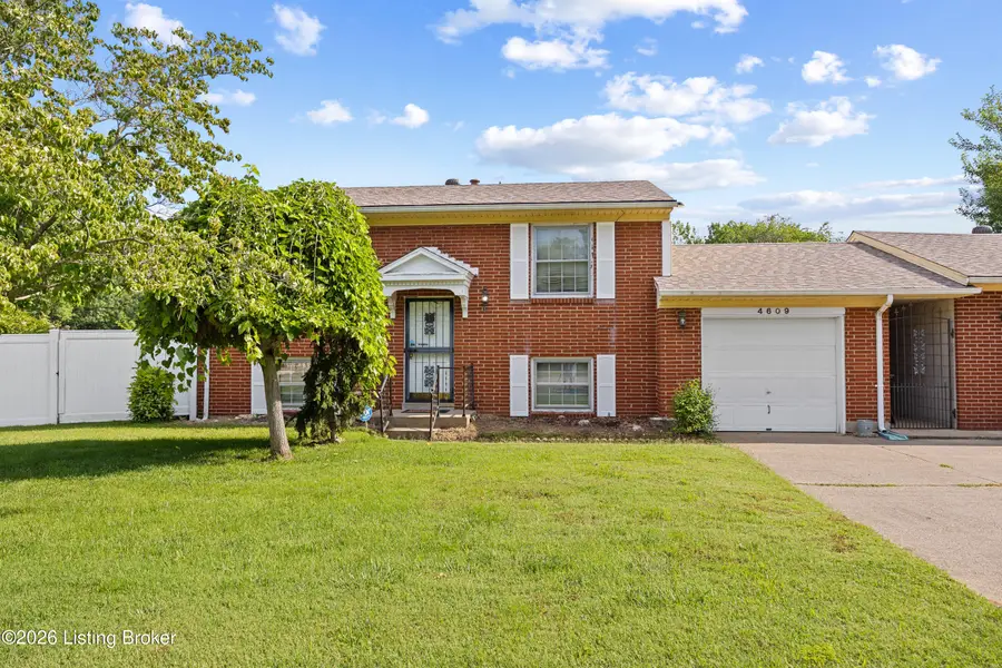 4609 Linger Ct, Louisville, KY 40272 - #3