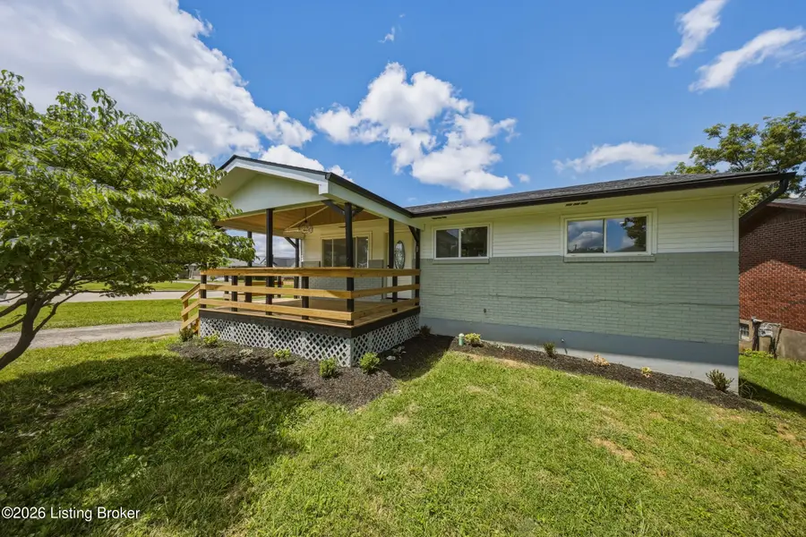 9908 Chapel Hill Rd, Louisville, KY 40229 - #3