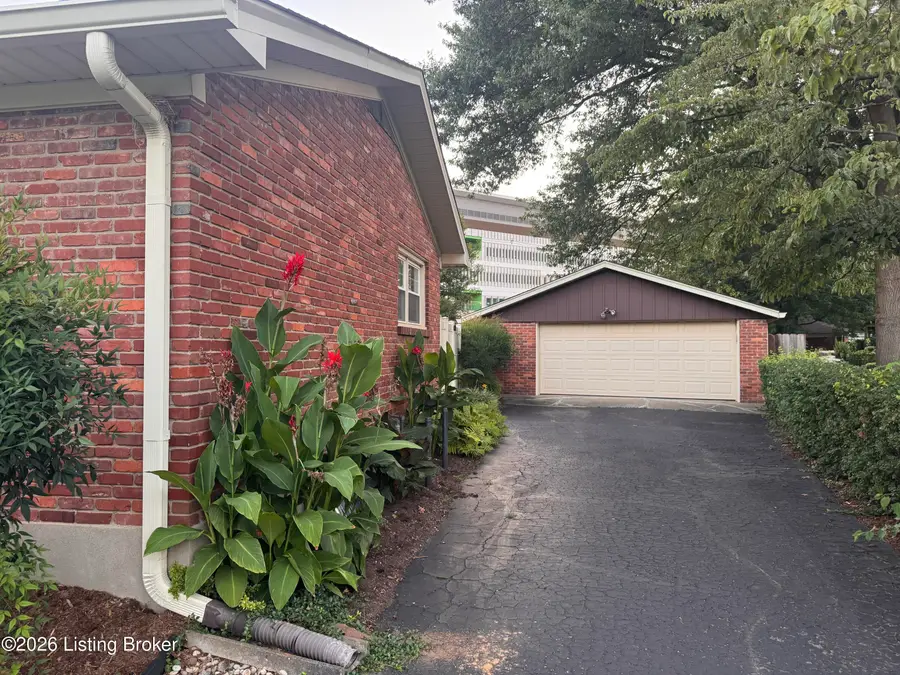 1804 Winsford Pl, Louisville, KY 40222 - #3