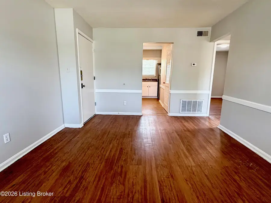 3705 Briarbridge Ln, Louisville, KY 40218 - #2