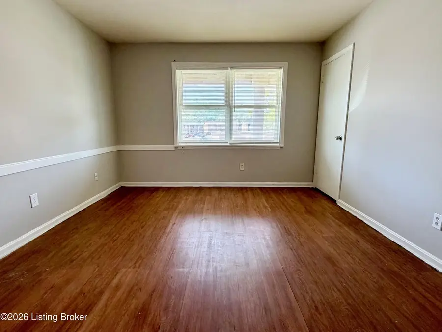 3705 Briarbridge Ln, Louisville, KY 40218 - #3