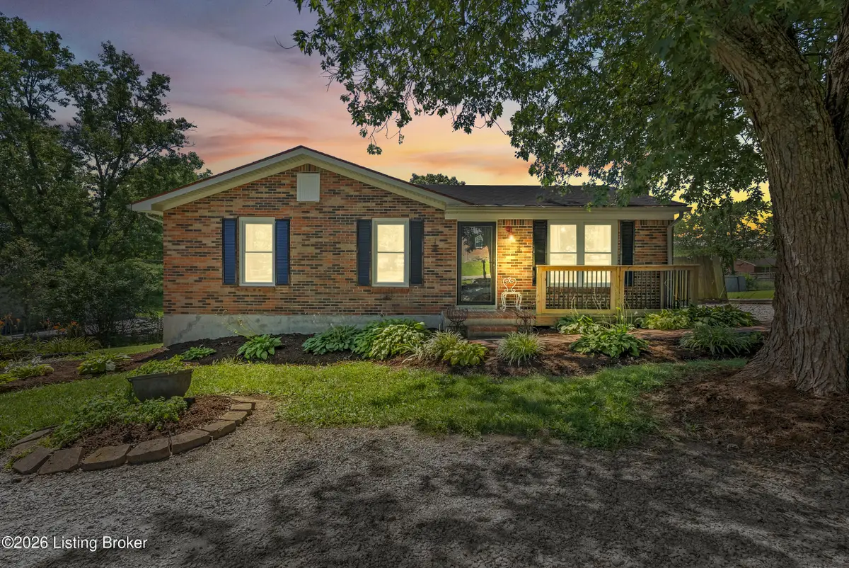 1006 Georgie Ct, Crestwood, KY 40014 - #1