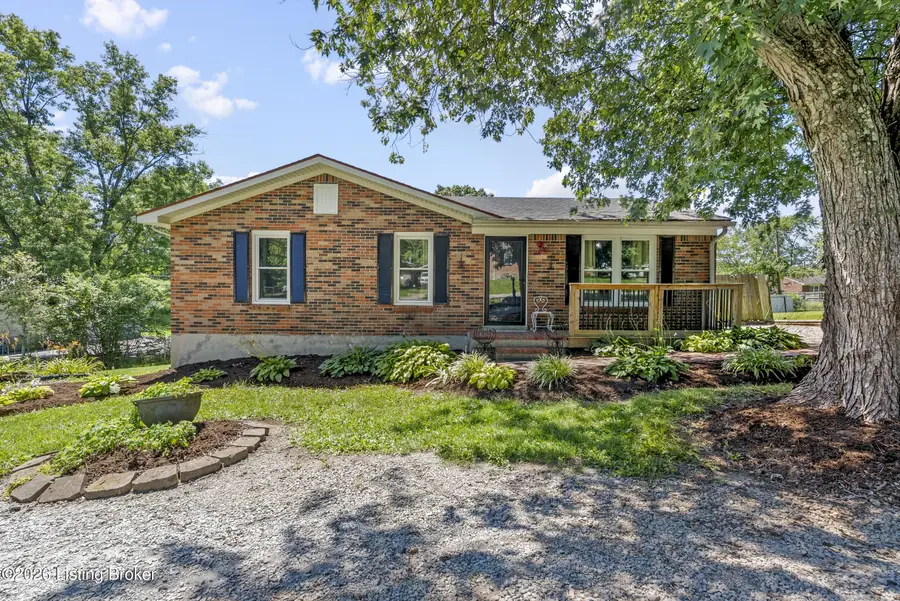 1006 Georgie Ct, Crestwood, KY 40014 - #2