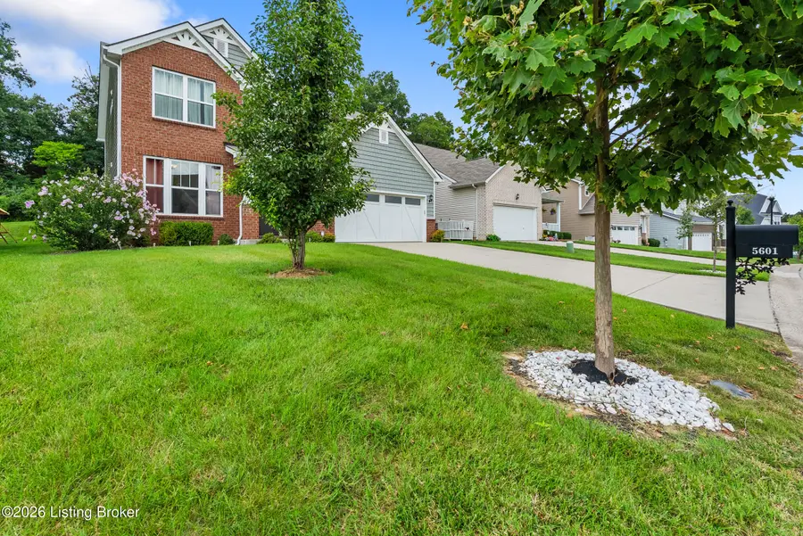 5601 Poplar Lakes Ln, Louisville, KY 40299 - #3