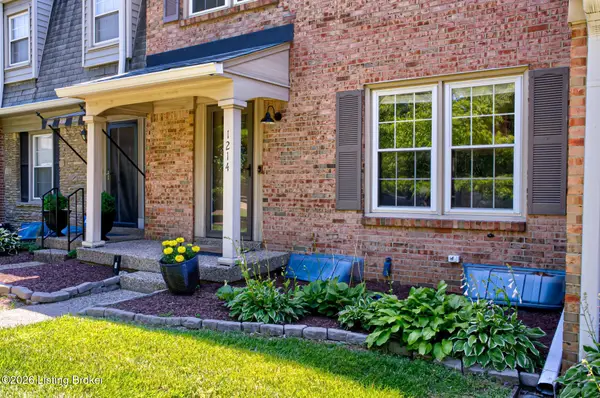 1214 Inverary Ct, Louisville, KY 40222