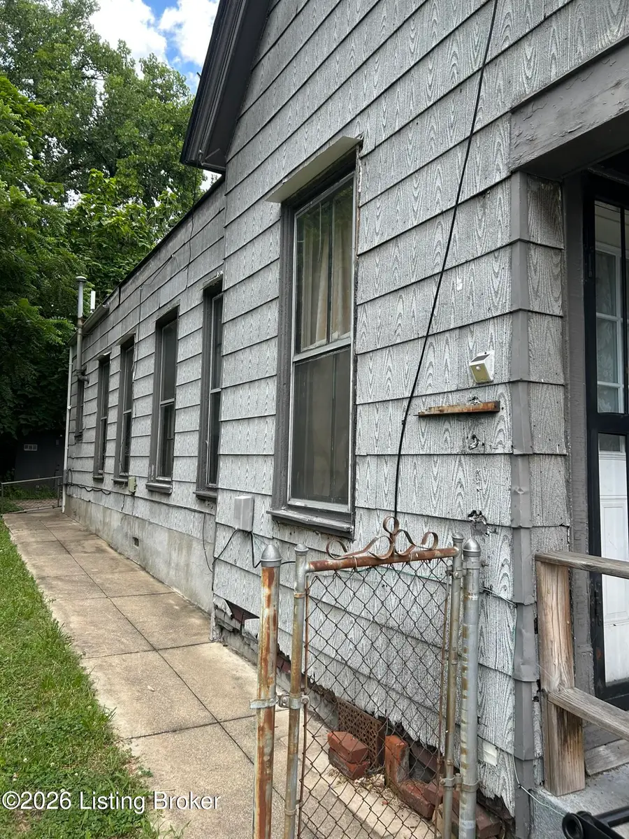 308 S 24th St, Louisville, KY 40212 - #2