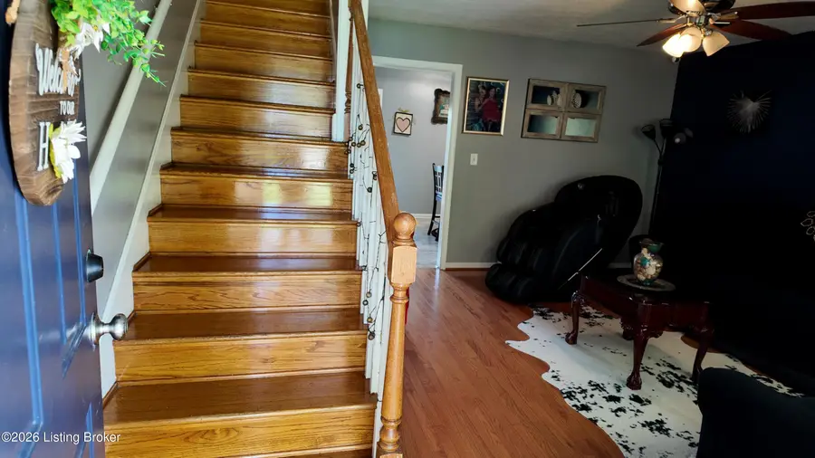 6817 Currington Cir, Louisville, KY 40258 - #2